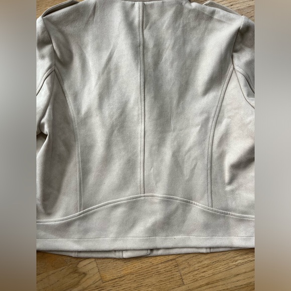 Bagatelle collection woman’s size large polyester/spandex cream colored jacket - Picture 9 of 9